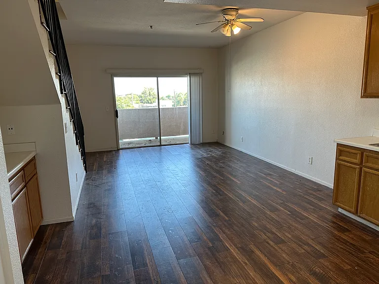 951 Georgia St #C — Photo 3