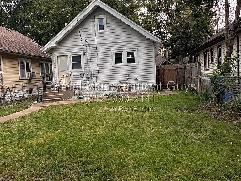 3241 Humboldt Ave N — Photo 21