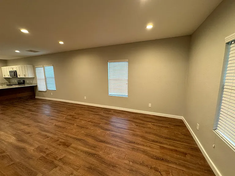 308 Gammill St — Photo 5