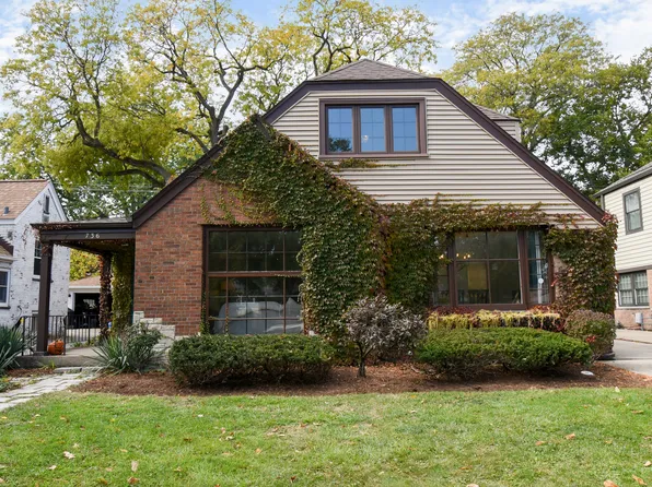 736 S Ashland Ave, La Grange, IL 60525