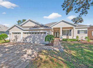 2541 Centennial Falcon Dr, Valrico, FL 33596