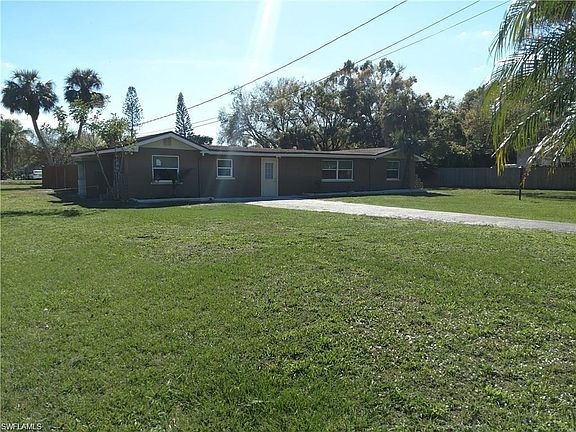 Wide view of Duplex