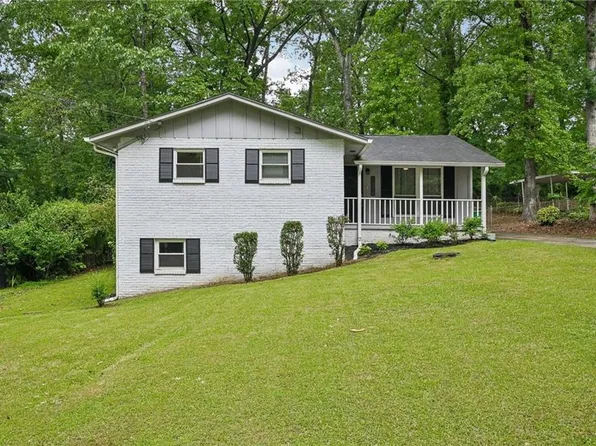 1118 Creekdale Dr, Clarkston, GA 30021