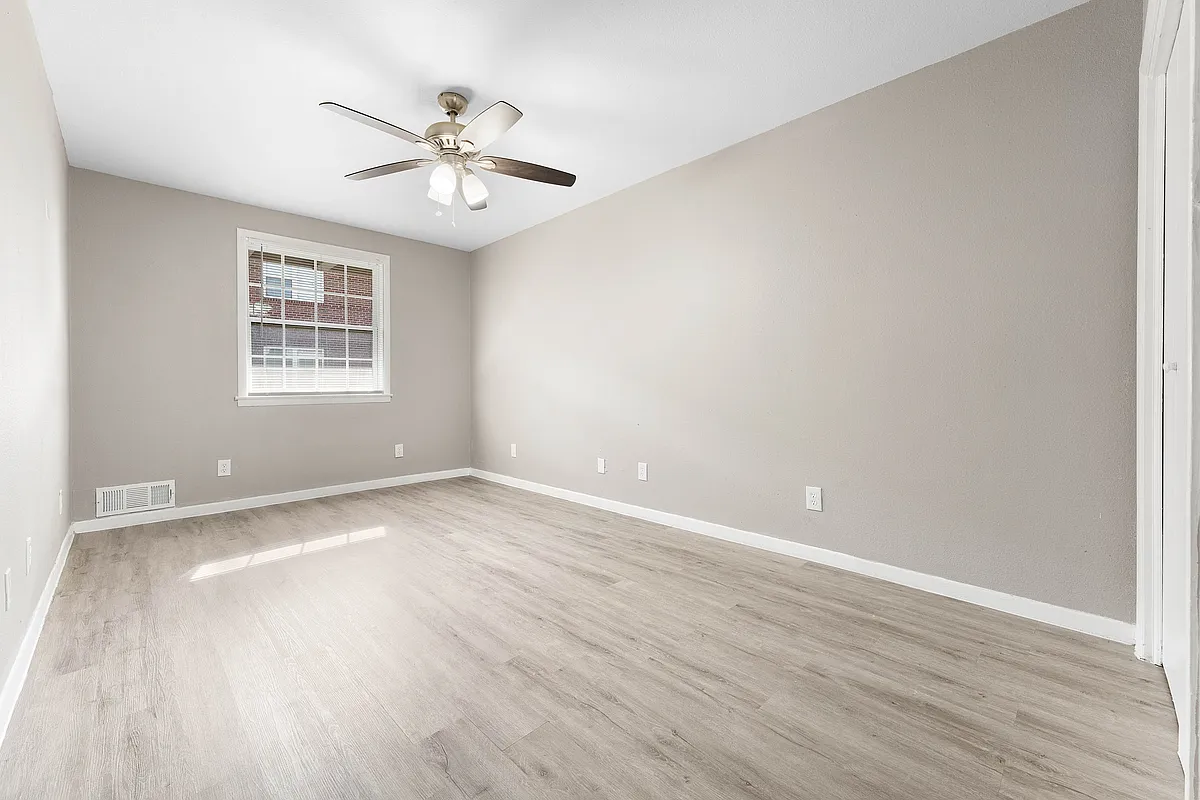 Building Photo - 3430 Sockwell Blvd
