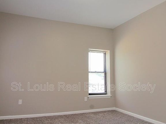 3rd image of 7613 S Broadway #2F