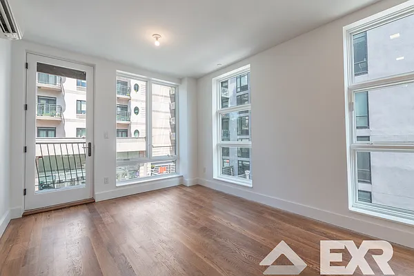 Rented by EXR | media 1