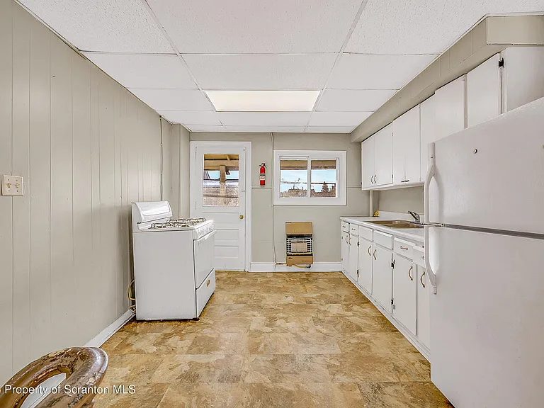 1011 Washburn St #2 — Photo 6