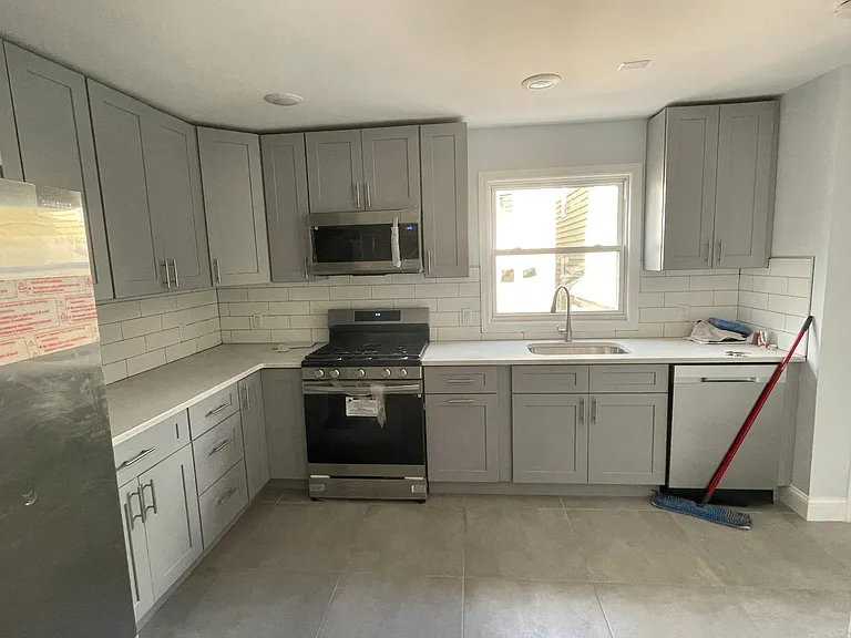 369 Liberty Ave #1 — Photo 9