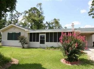 10409 Peck Rd, Lumberton, TX 77657