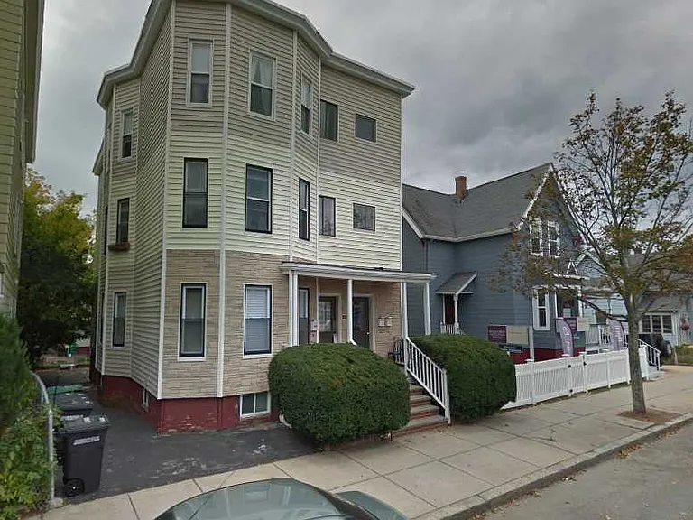 Highland Ave — Photo 23