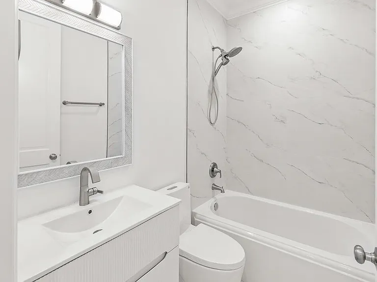 47 SW Osceola St #206 — Photo 19