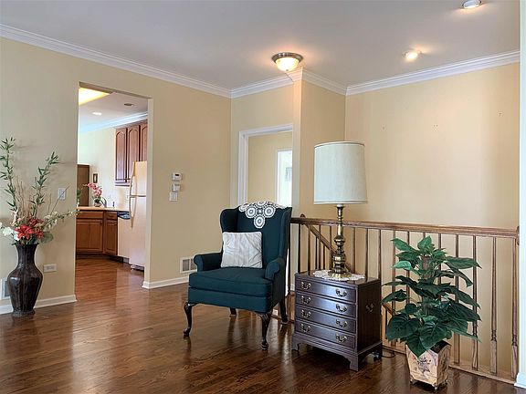 4th image of 16405 Silver Moon Lake Way