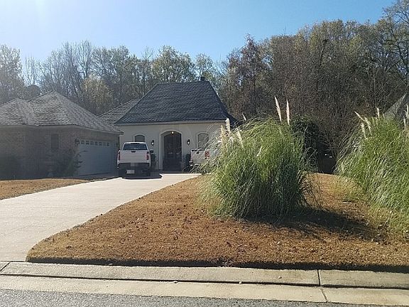 2nd image of 309 Northbrook Dr