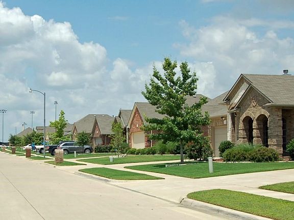 2nd image of 7705 Black Willow Ln