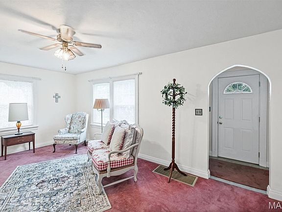 4th image of 3526 California Ave