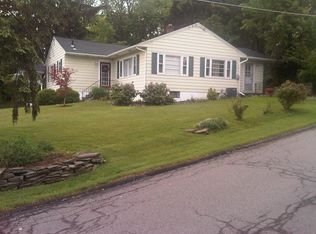 410 Gordon Dr #L-42, Clarks Green, PA 18411
