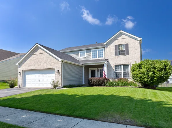 1813 Sebastian Dr, Woodstock, IL 60098
