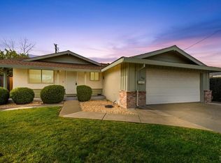 640 S Almond St, Dixon, CA 95620