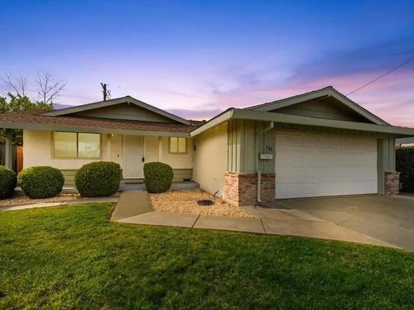 640 S Almond Street, Dixon, CA 95620