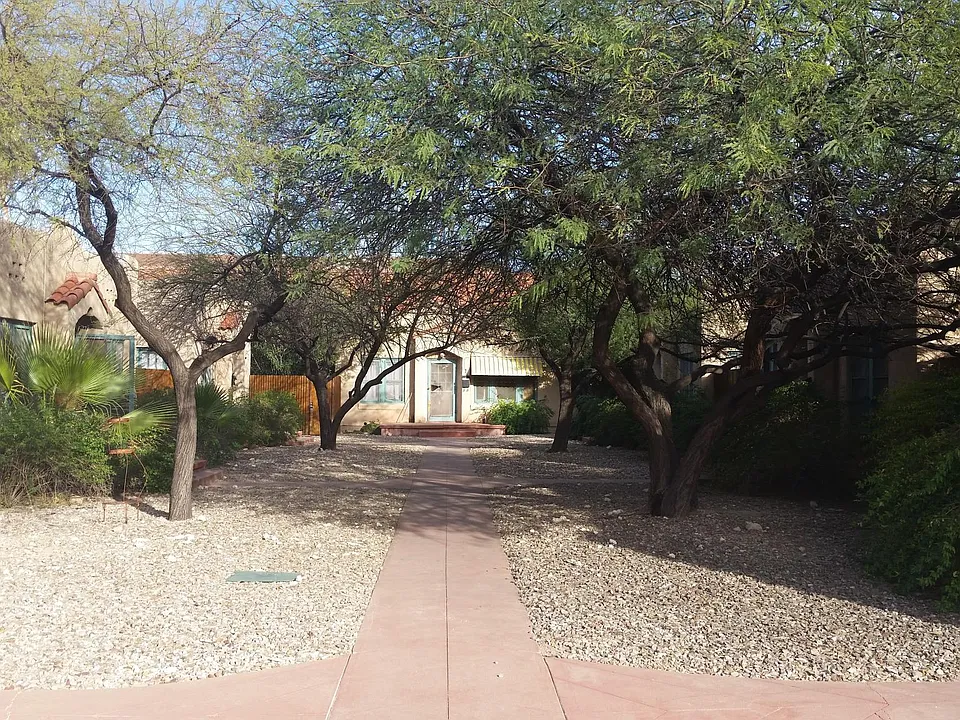 1128 N Tyndall Ave #9