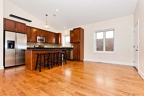4th image of 5121 S Kimbark Ave APT 3W