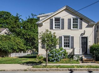 26 Spring St, Fairhaven, MA 02719