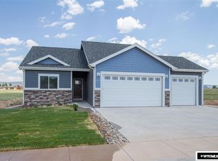 630 Lynn Ct, Green River, WY 82935