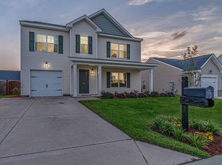 911 Dovefield Ln, Lexington, SC 29073