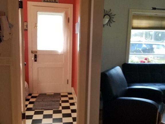 2nd image of 710 W Washington St