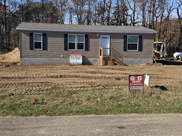 2710 Pasture Ln, Wayland, MI 49348