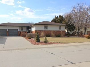 2905 Barclay Dr, Hays, KS 67601