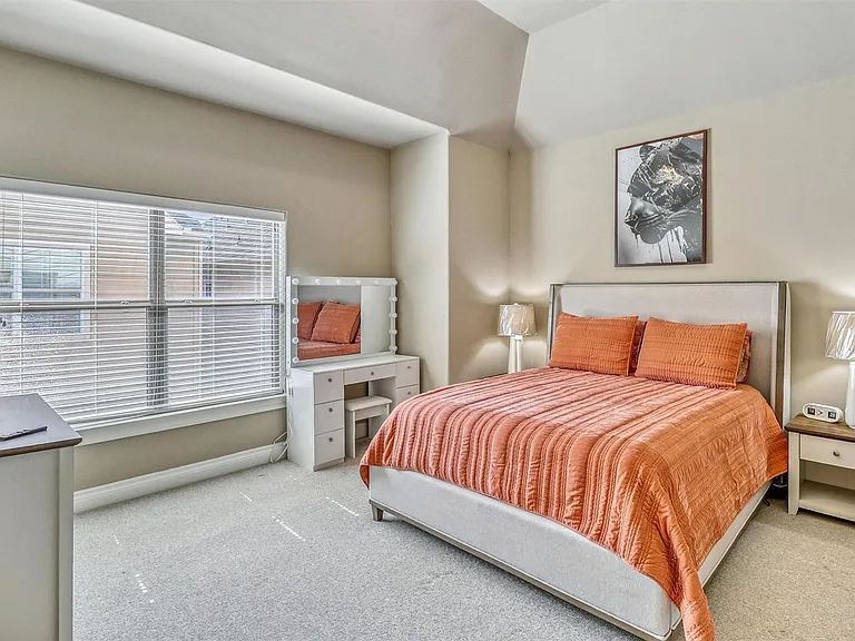 9113 Creekstone Lake Dr — Photo 23