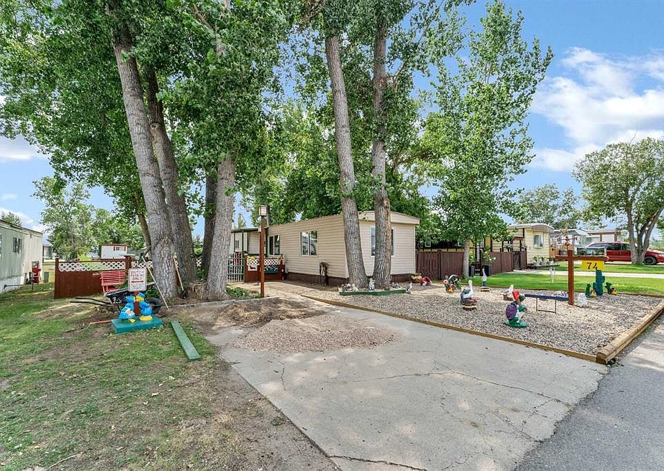 1st image of 4000 13th Ave SE #74