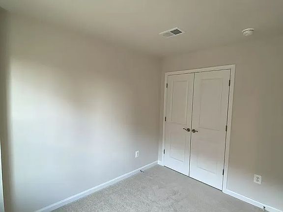 3rd image of 3418 Chester Aly #196