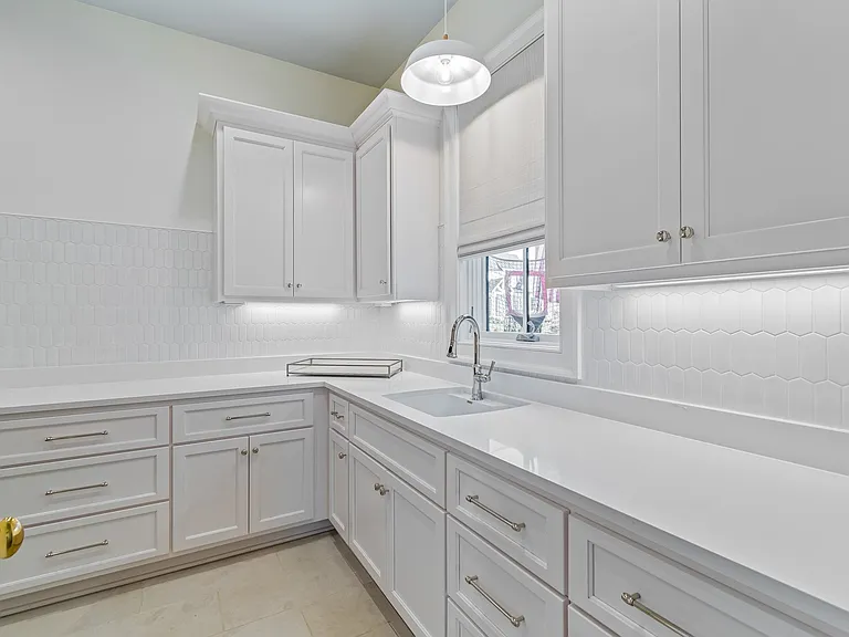 7212 Shagbark Ln — Photo 34