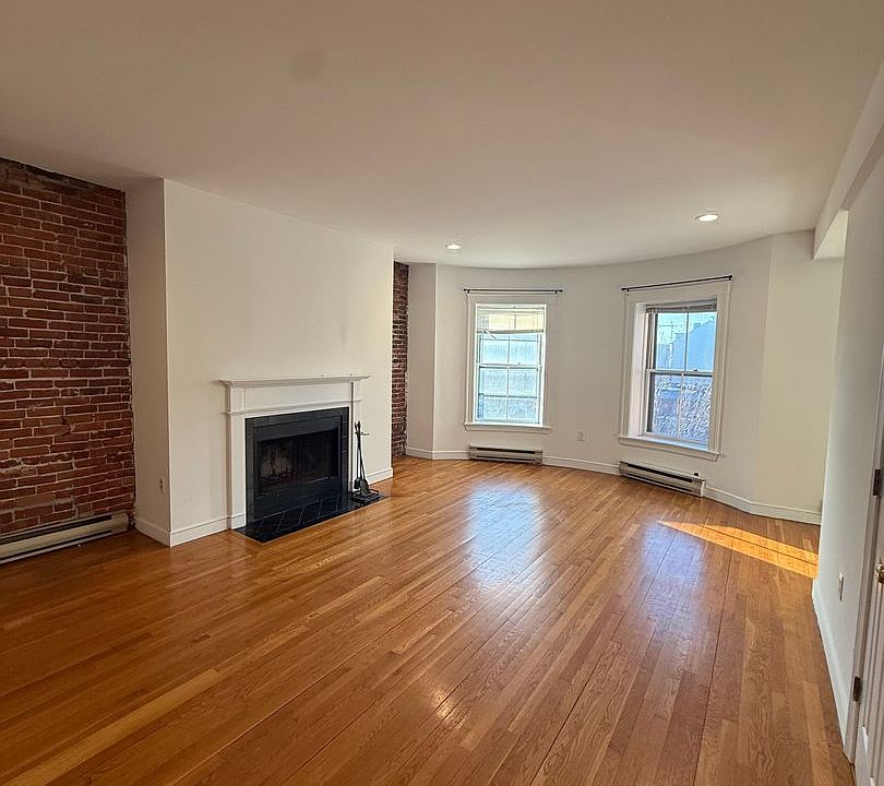 1st image of 1742 Washington St APT 3