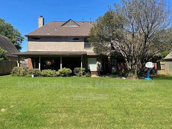 3rd image of 4646 Richmond Hills Dr
