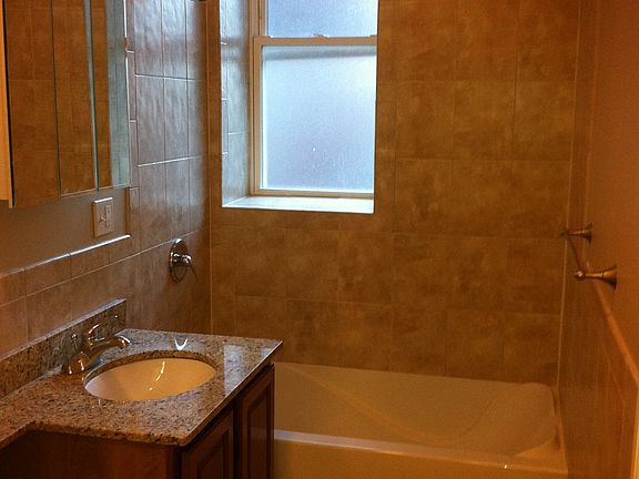 2nd image of 1514 W Arthur Ave #1
