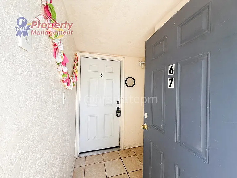 2407 W State St #6 — Photo 3