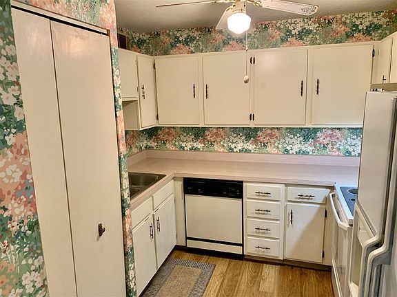 5th image of 2929 Sunnyside Dr Unit 343