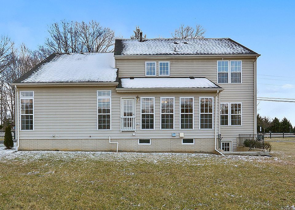 2nd image of 7188 Riley Rd