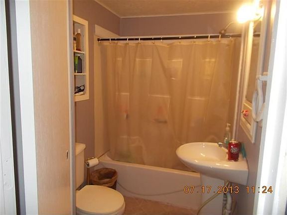 4th image of 293 E Jackson St