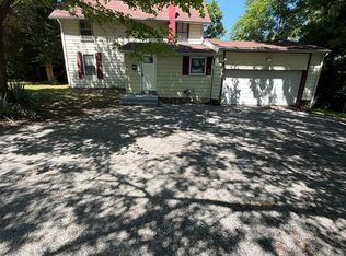 2725 Solway Ave, Saint Louis, MO 63136