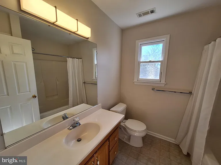21 Stonewall Ct — Photo 34