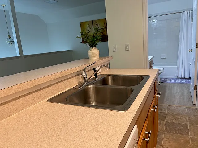 947 Spring Park Loop #B — Photo 16