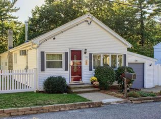 110 Walnut Rd, Tewksbury, MA 01876