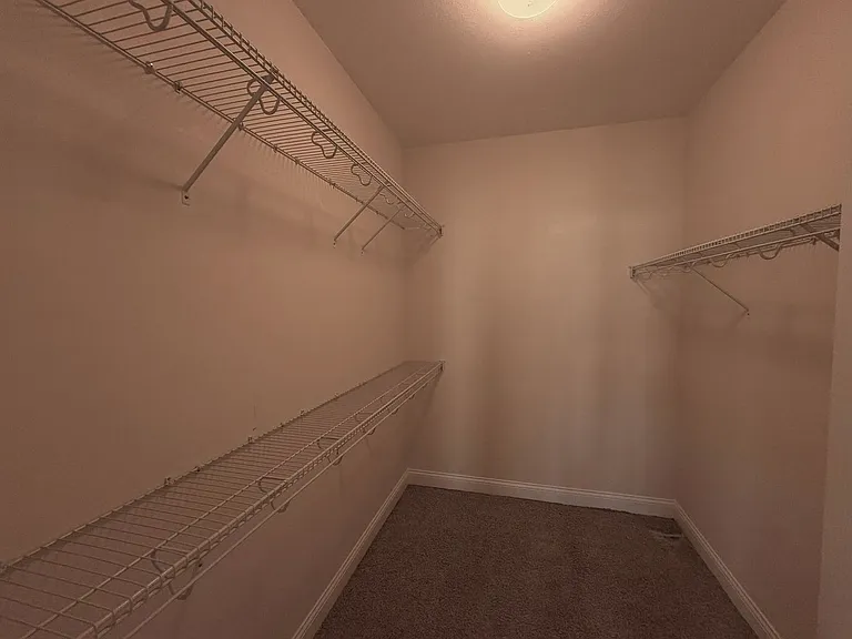 1513 Stonebluff Ct — Photo 10
