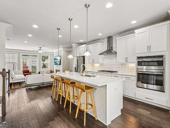 3rd image of 4111 Barry Pl #56