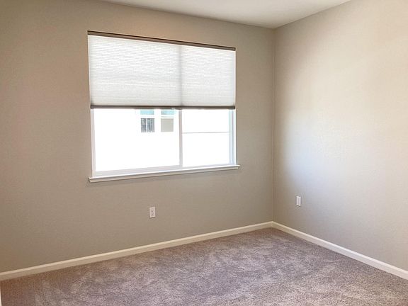 5th image of 337 Llano De Los Robles Ave #7