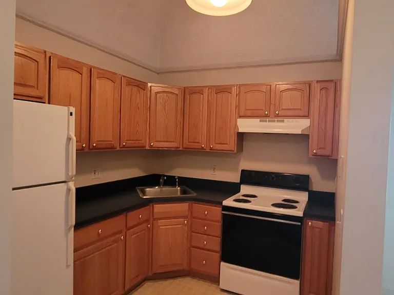 33 Randolph St #11 — Photo 3